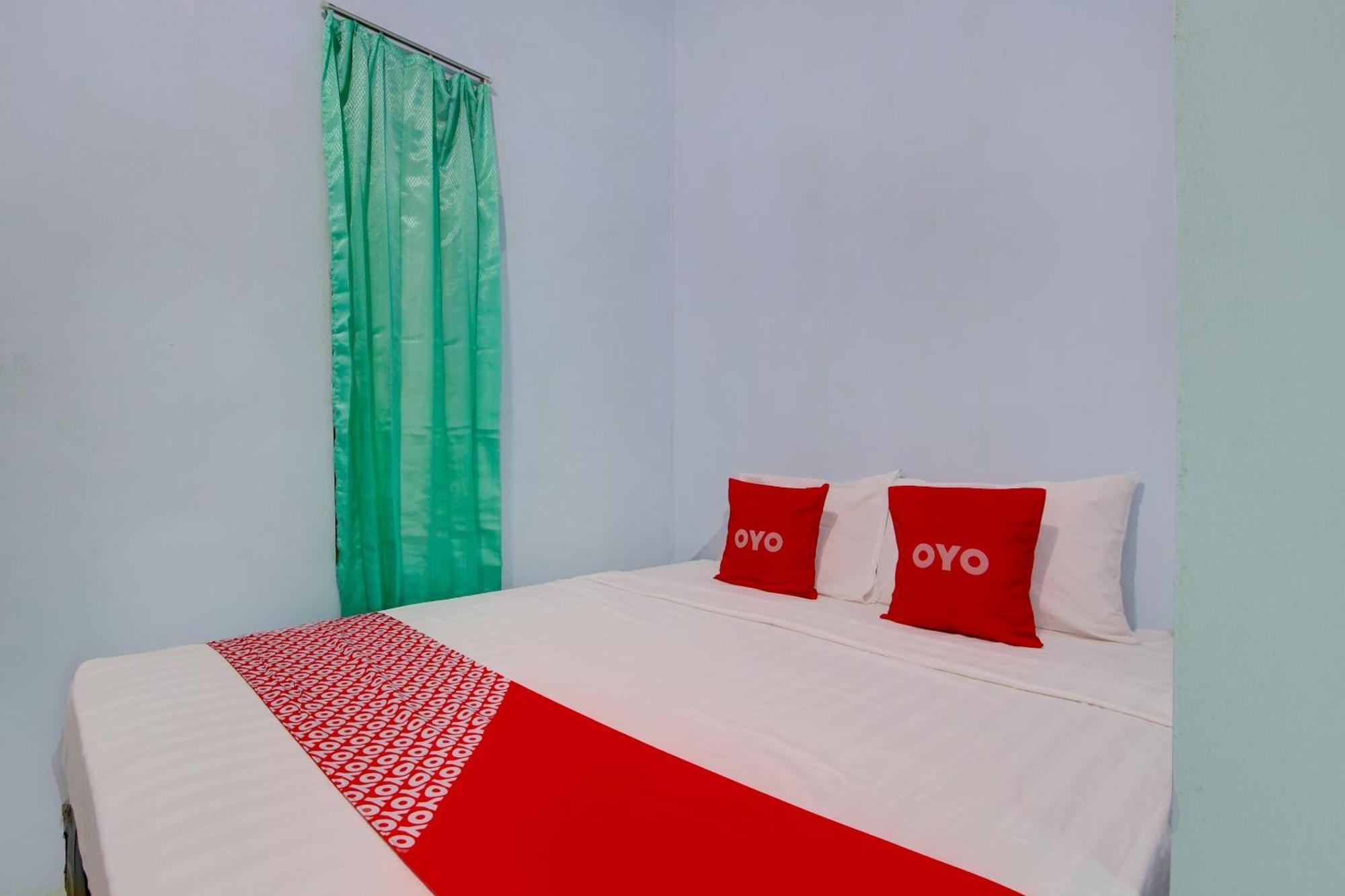 Super Oyo 93012 Griya Kencana Asri Syariah Lawean المظهر الخارجي الصورة