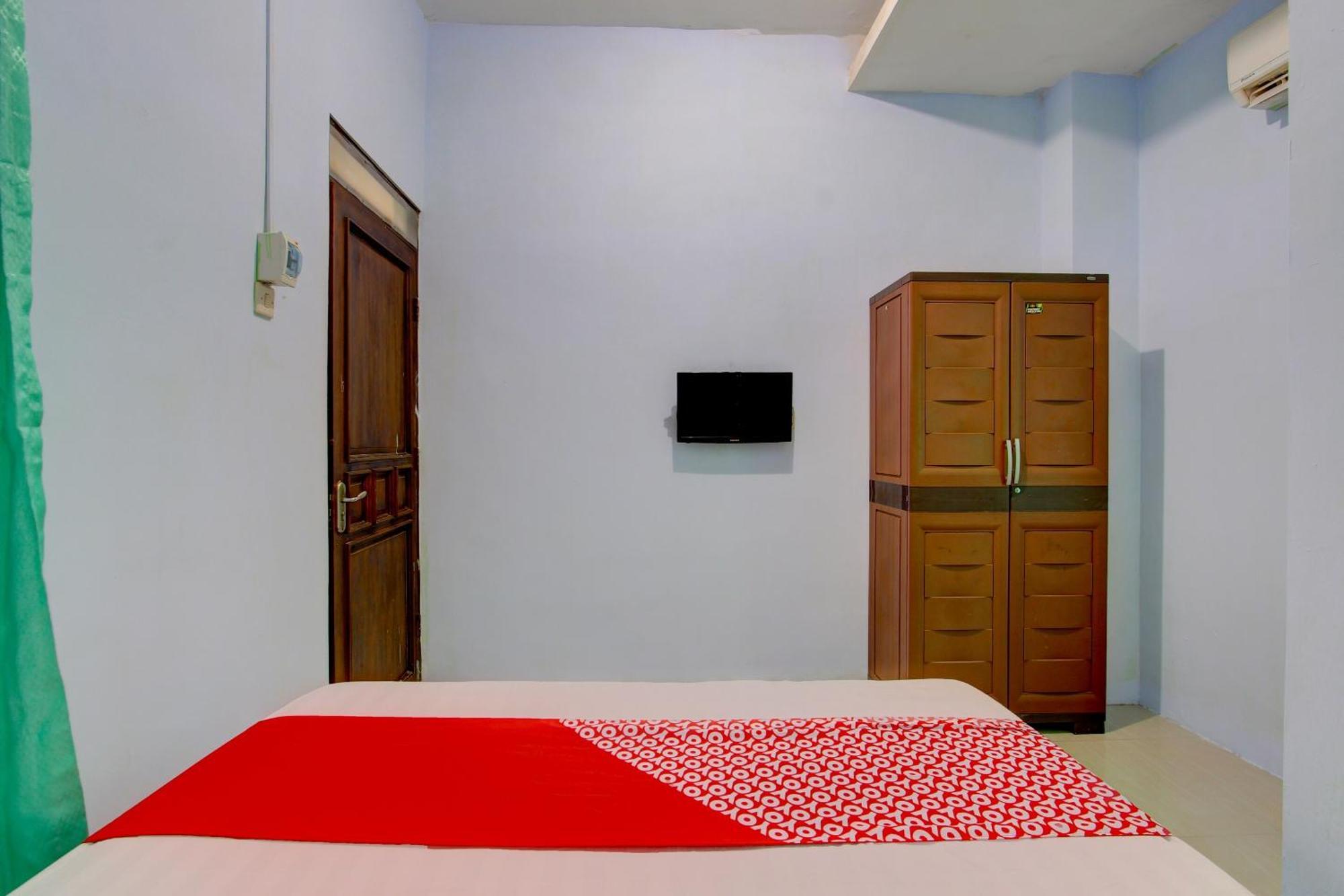 Super Oyo 93012 Griya Kencana Asri Syariah Lawean المظهر الخارجي الصورة